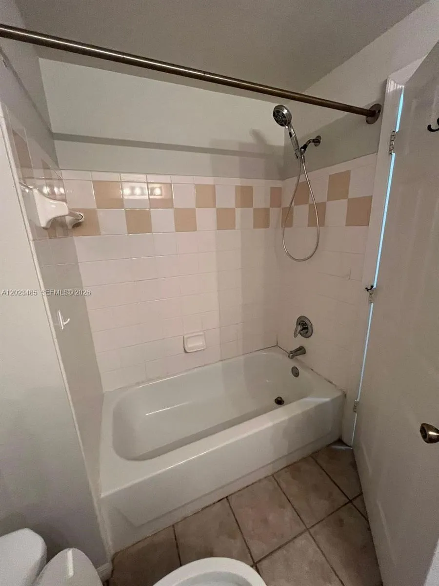 3368 PARKCHESTER SQUARE BLVD #103 Orlando, FL 32835