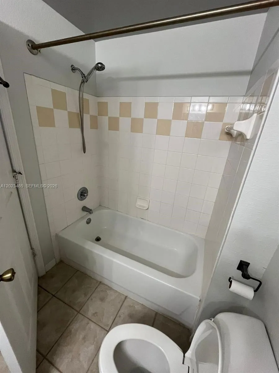 3368 PARKCHESTER SQUARE BLVD #103 Orlando, FL 32835