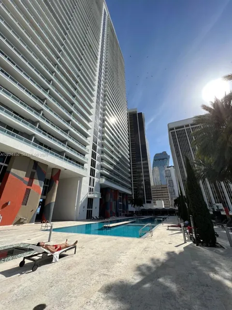 50 Biscayne Blvd #2401