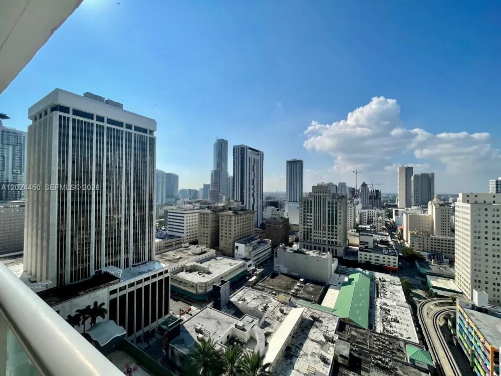 50 Biscayne Blvd #2401 Miami, FL 33132