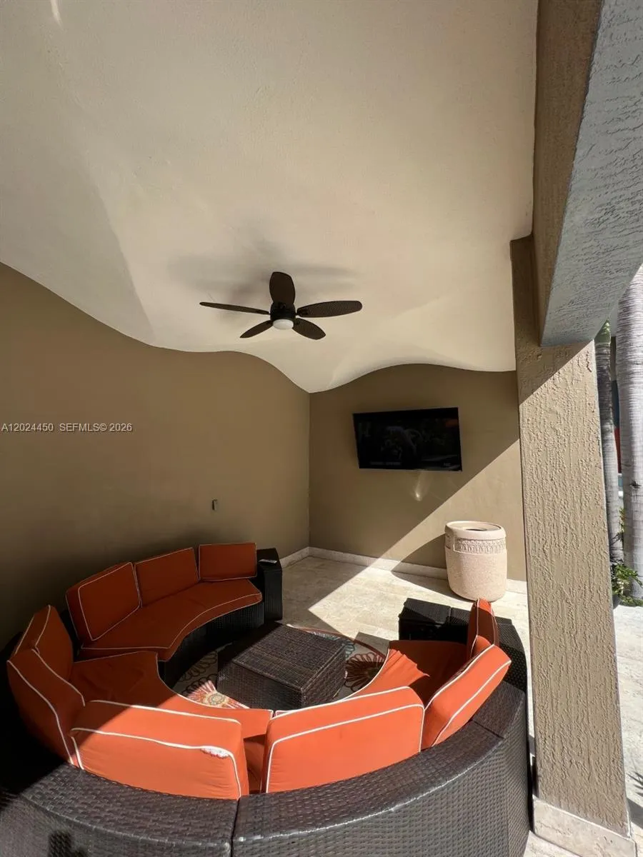 50 Biscayne Blvd #2401 Miami, FL 33132