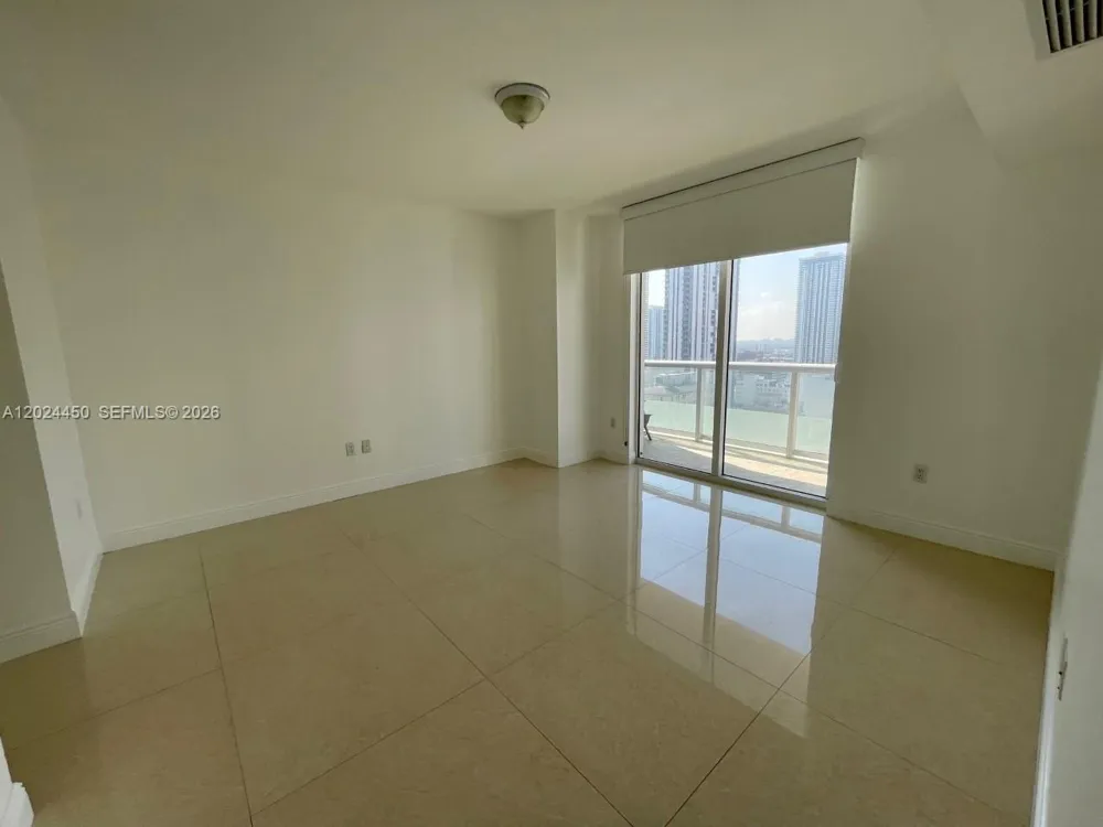 50 Biscayne Blvd #2401 Miami, FL 33132