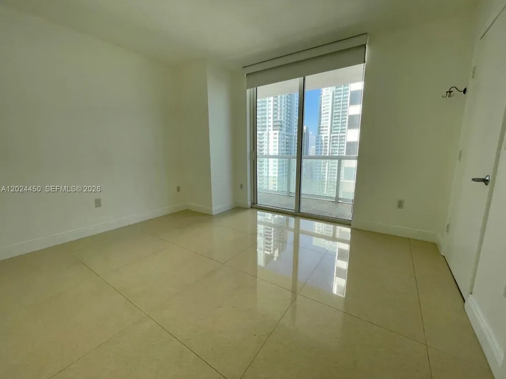50 Biscayne Blvd #2401 Miami, FL 33132