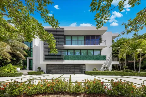 420 Hibiscus Dr