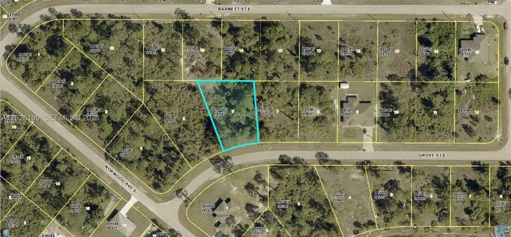 1047 Grove St E Lehigh Acres, FL 33974