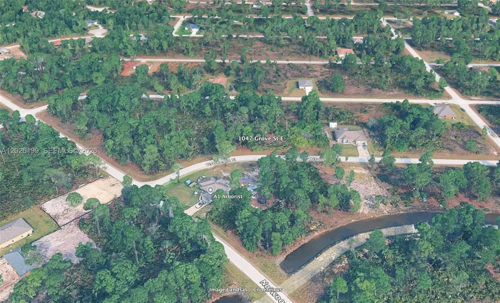1047 Grove St E Lehigh Acres, FL 33974