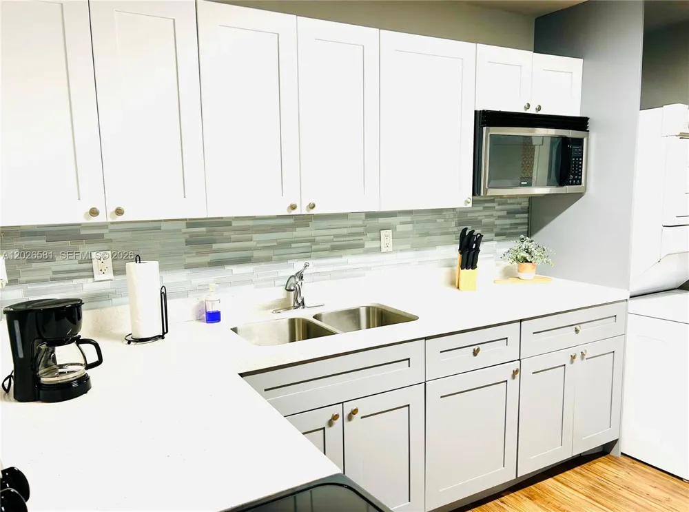 1011 NW 7th Ave #1011 Miami, FL 33136
