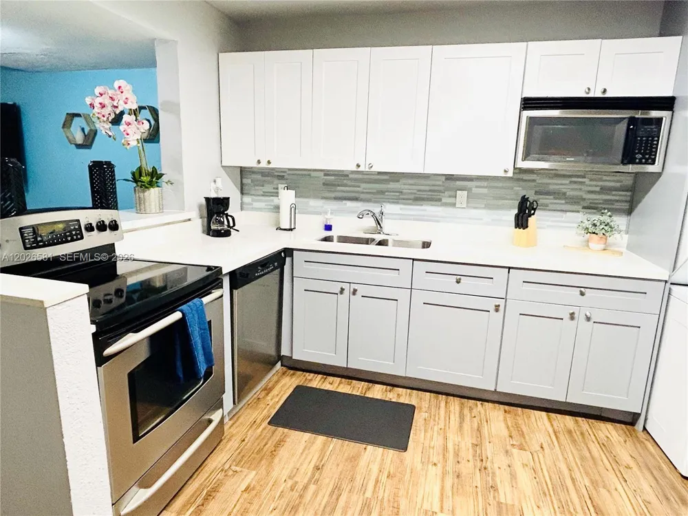 1011 NW 7th Ave #1011 Miami, FL 33136