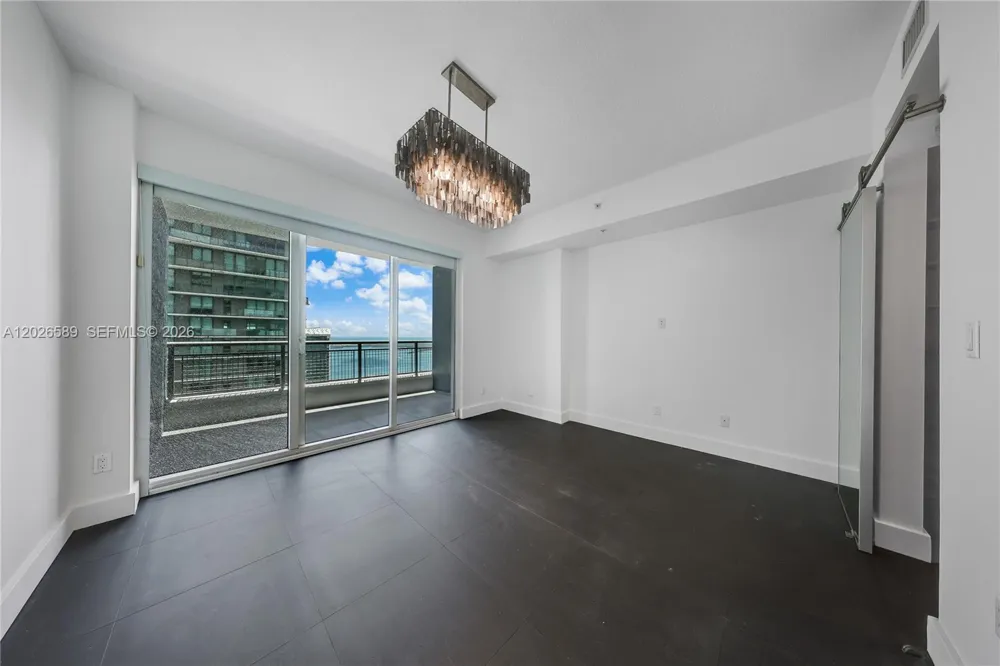 60 SW 13th St #4404 Miami, FL 33130