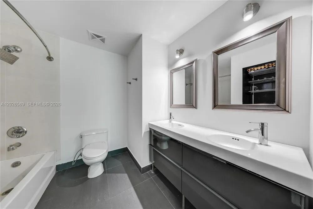 60 SW 13th St #4404 Miami, FL 33130