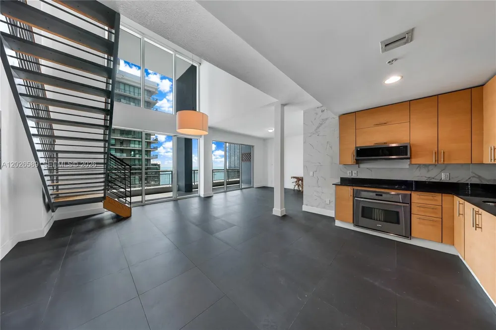 60 SW 13th St #4404 Miami, FL 33130