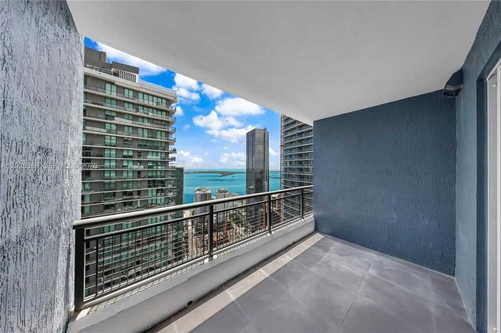 60 SW 13th St #4404 Miami, FL 33130