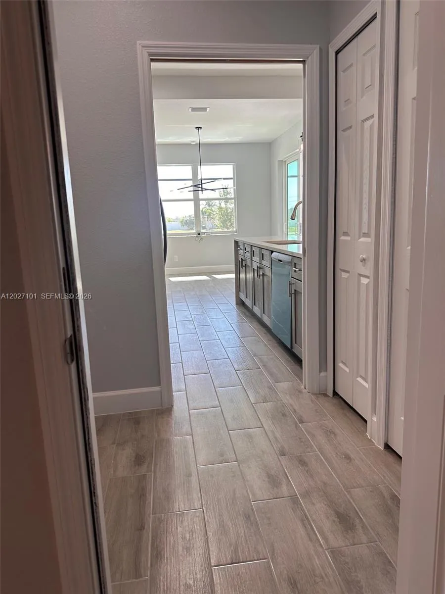 205 NW 18 Cape Coral, FL 33993