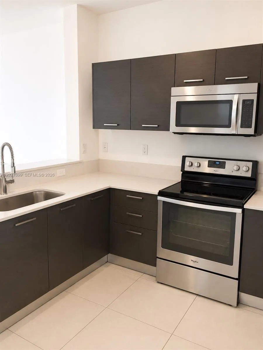 1370 NW 34th Way #1370 Lauderhill, FL 33311