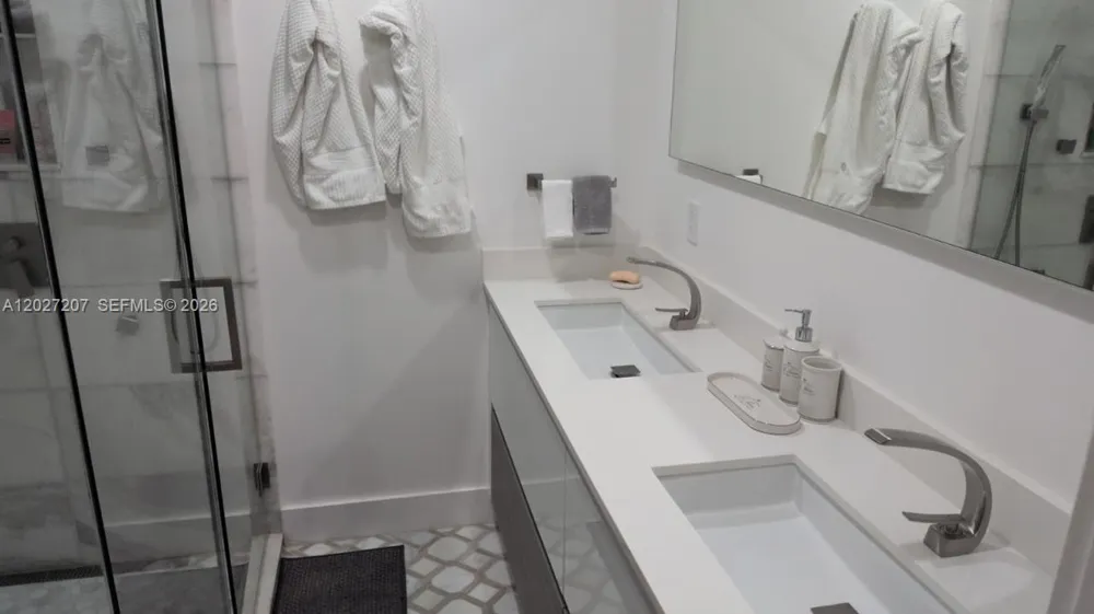 665 Allendale Rd Key Biscayne, FL 33149