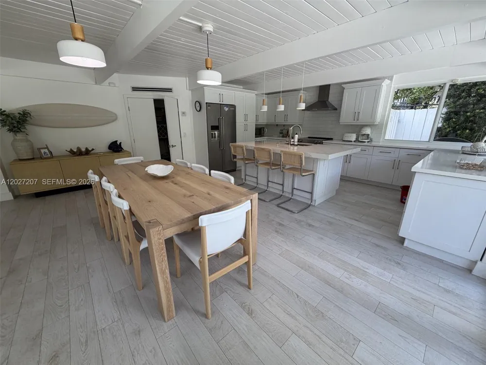 665 Allendale Rd Key Biscayne, FL 33149