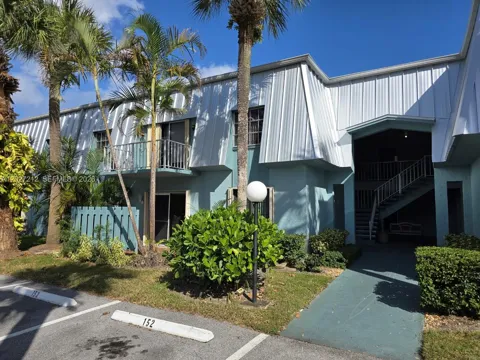950 S Kanner Hwy #B-4