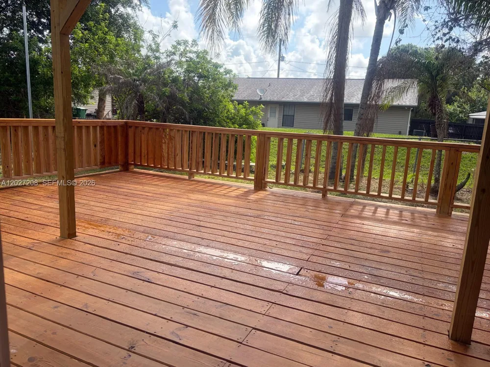 2331 Randall St Sanford, FL 32771