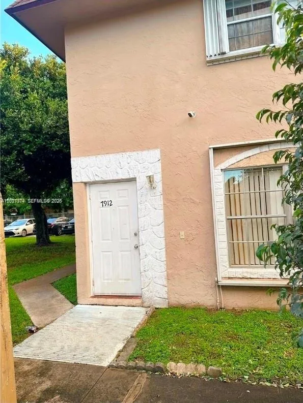 7912 Kimberly Blvd #301 North Lauderdale, FL 33068