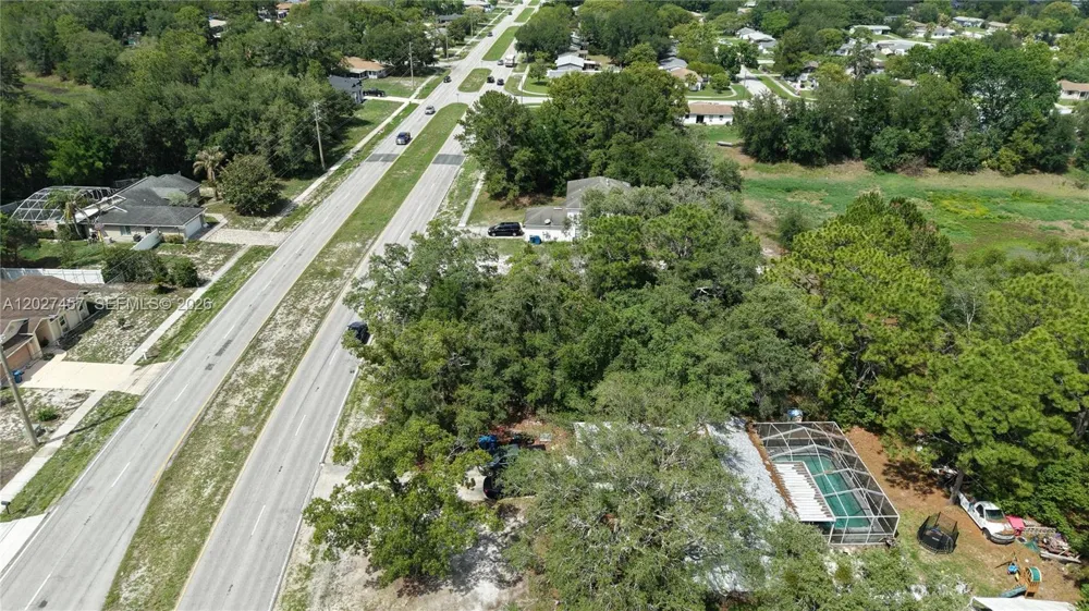 4164 DELTONA BLVD Spring Hill, FL 34606