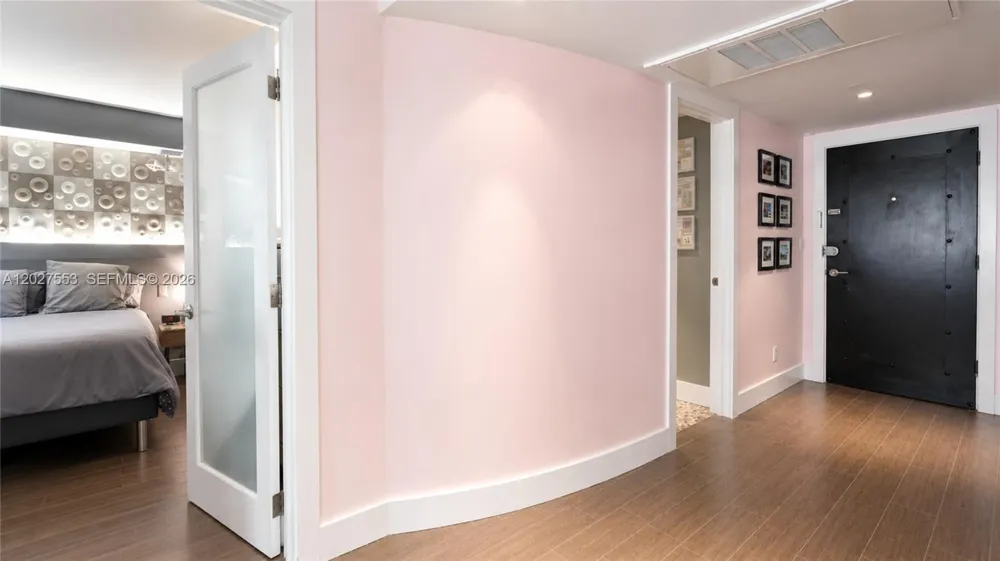100 Lincoln Rd #533 Miami Beach, FL 33139