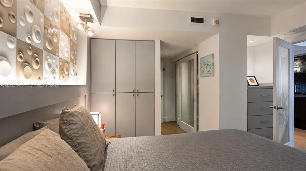 100 Lincoln Rd #533 Miami Beach, FL 33139