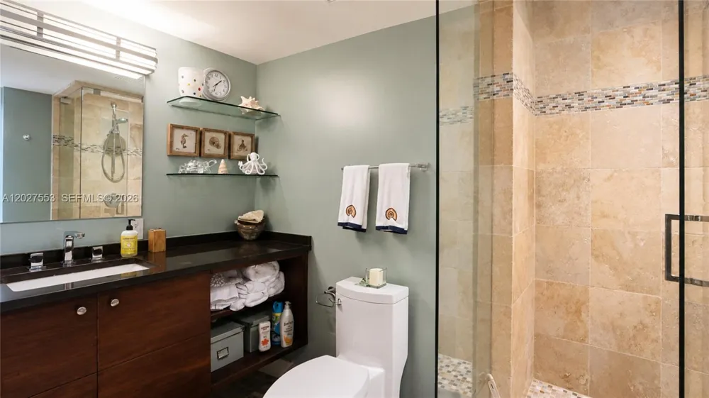 100 Lincoln Rd #533 Miami Beach, FL 33139