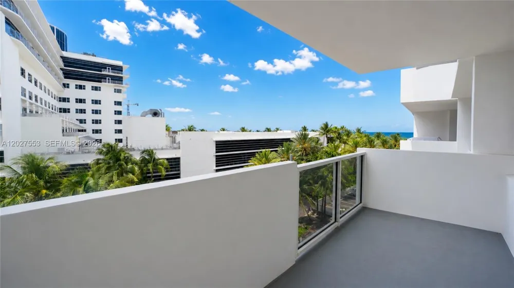 100 Lincoln Rd #533 Miami Beach, FL 33139