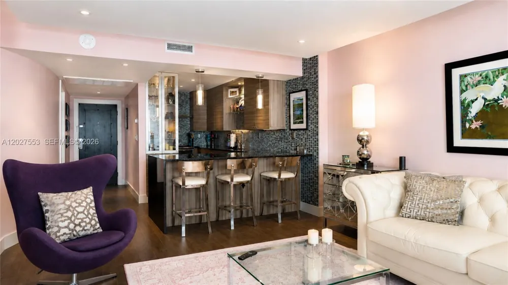 100 Lincoln Rd #533 Miami Beach, FL 33139