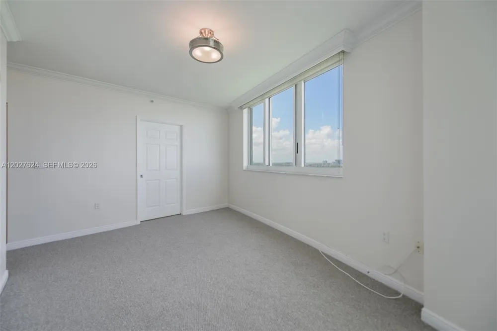 1745 E Hallandale Beach Blvd #1903W Hallandale Beach, FL 33009