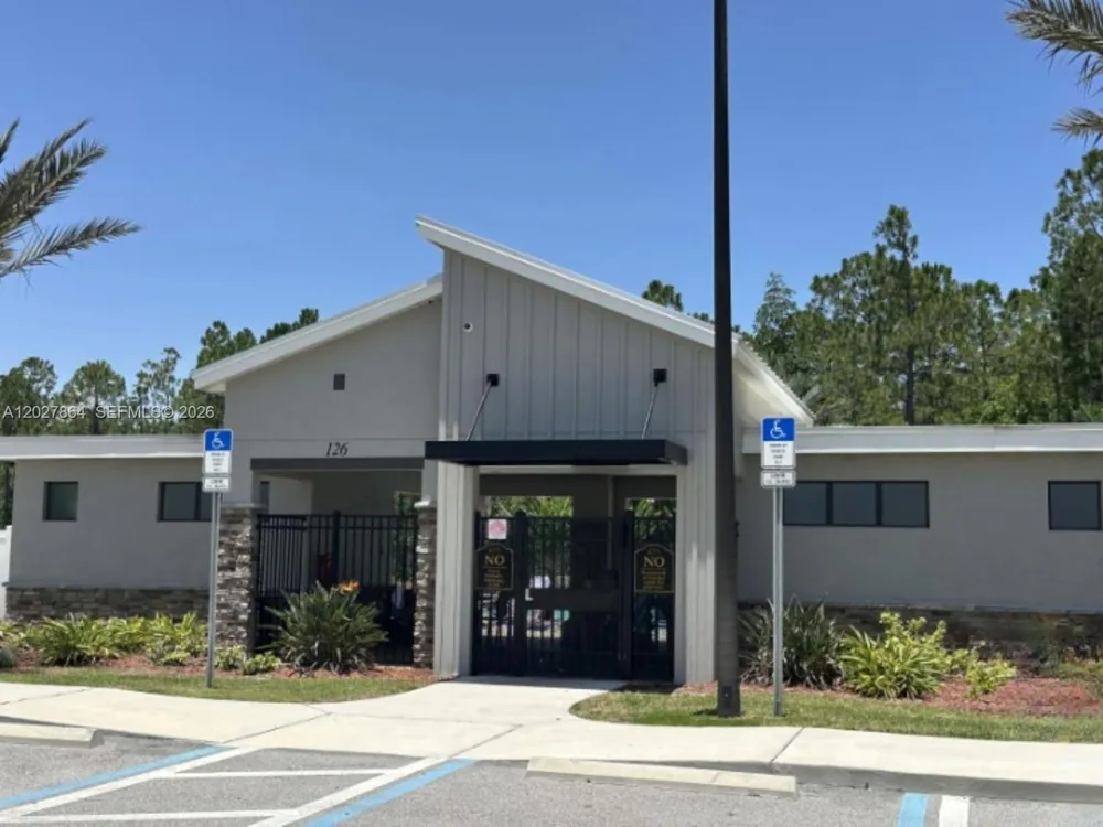 1122 Cabot Cliffs Dr Daytona, FL 32124