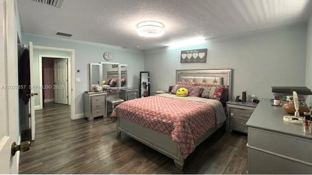 1962 SW 60th Ave North Lauderdale, FL 33068