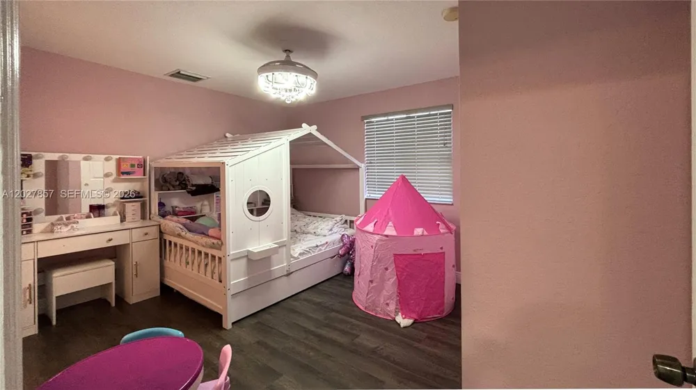 1962 SW 60th Ave North Lauderdale, FL 33068