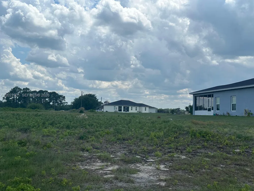 9020 MAC Ct #N/A La Belle, FL 33935