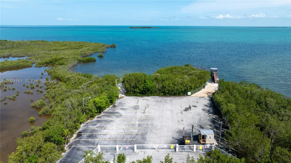 411 Mahogany Ave Key Largo, FL 33037