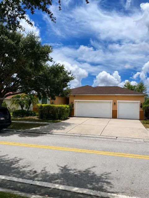 342 STAR SHELL DR