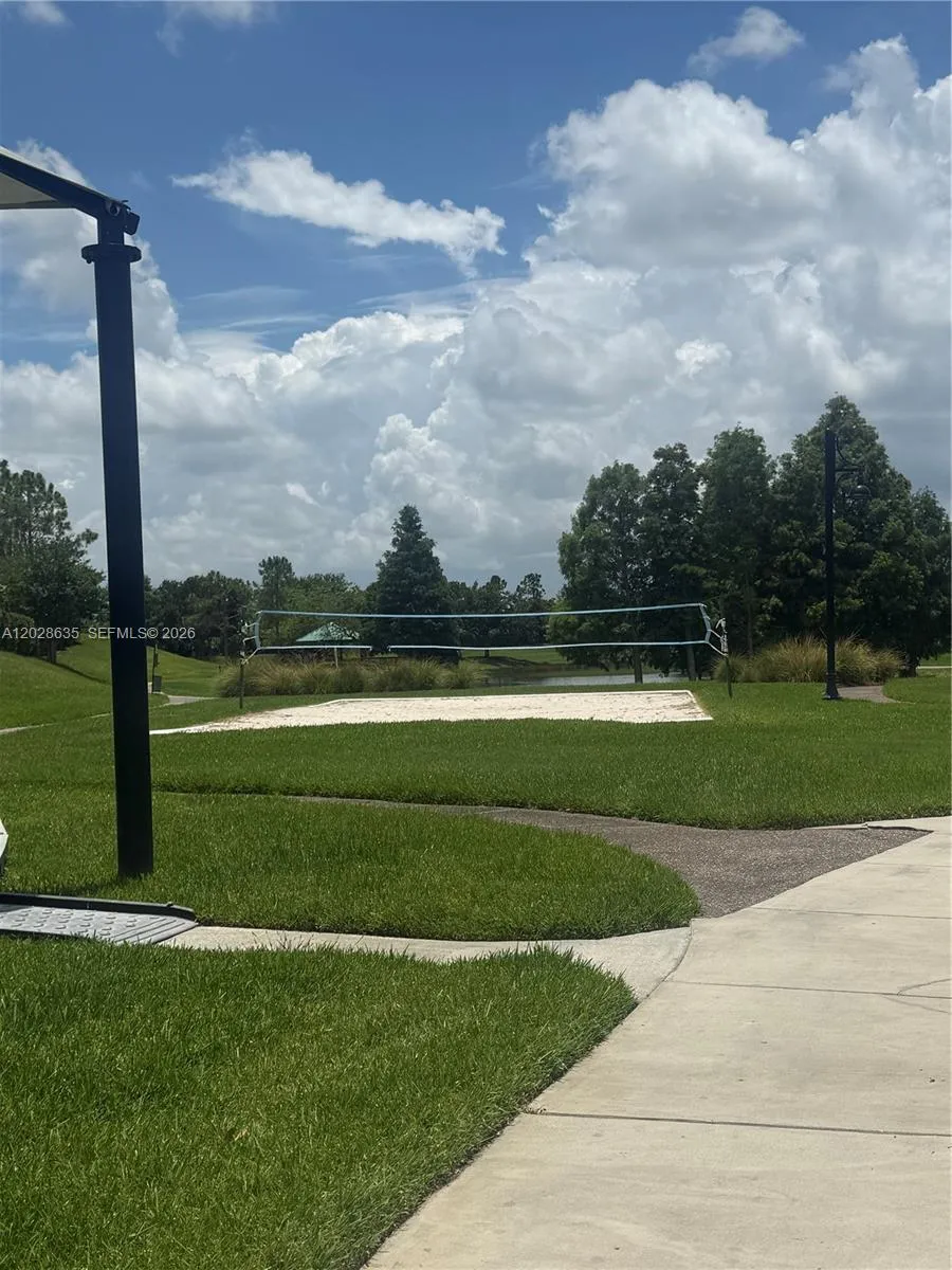 342 STAR SHELL DR Tampa, FL 33572