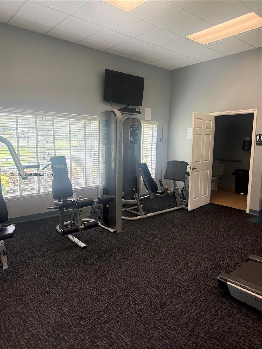 342 STAR SHELL DR Tampa, FL 33572