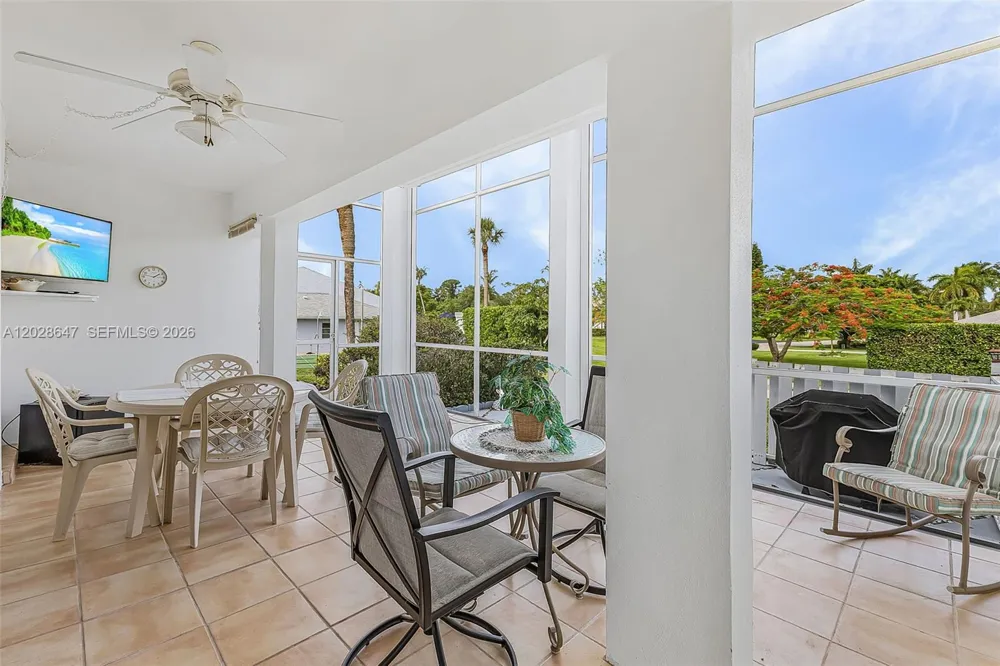 8 watercolor way Naples, FL 34113