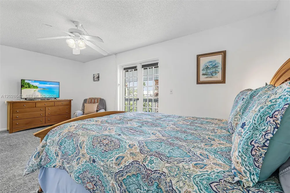 8 watercolor way Naples, FL 34113