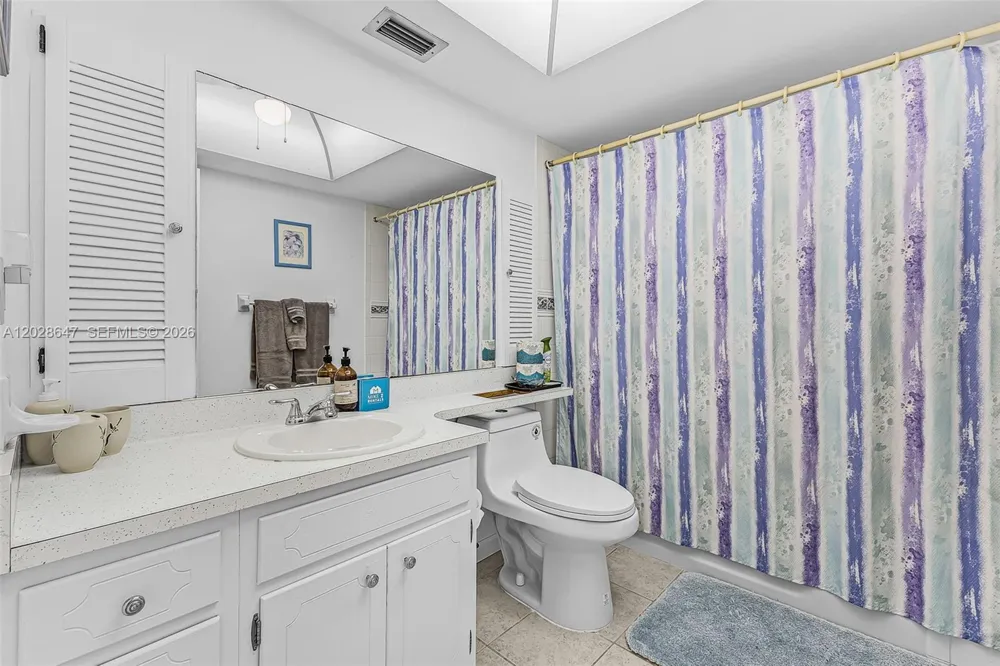 8 watercolor way Naples, FL 34113