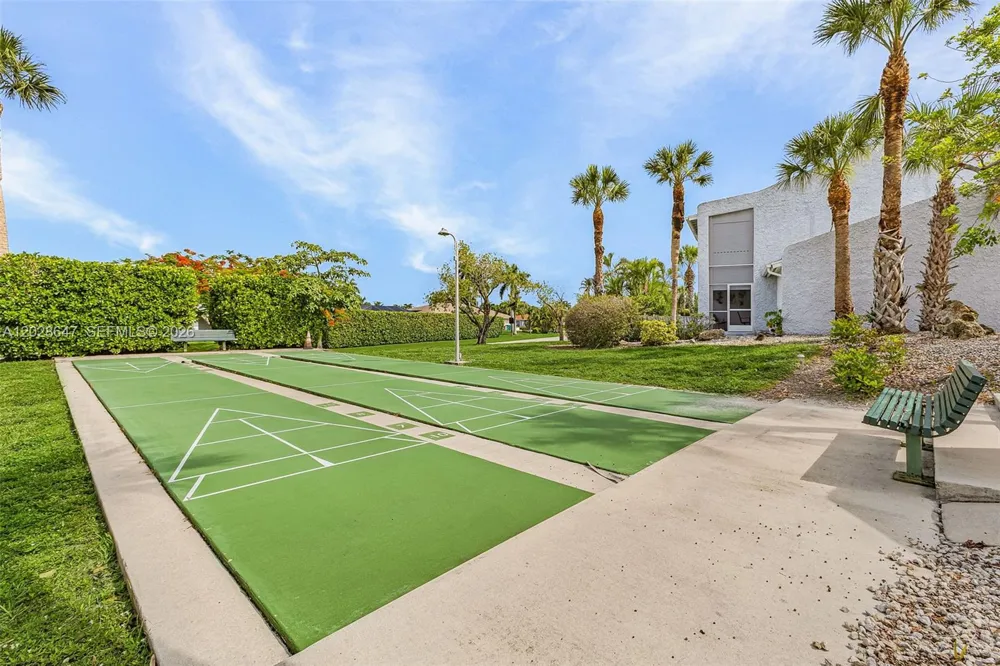 8 watercolor way Naples, FL 34113