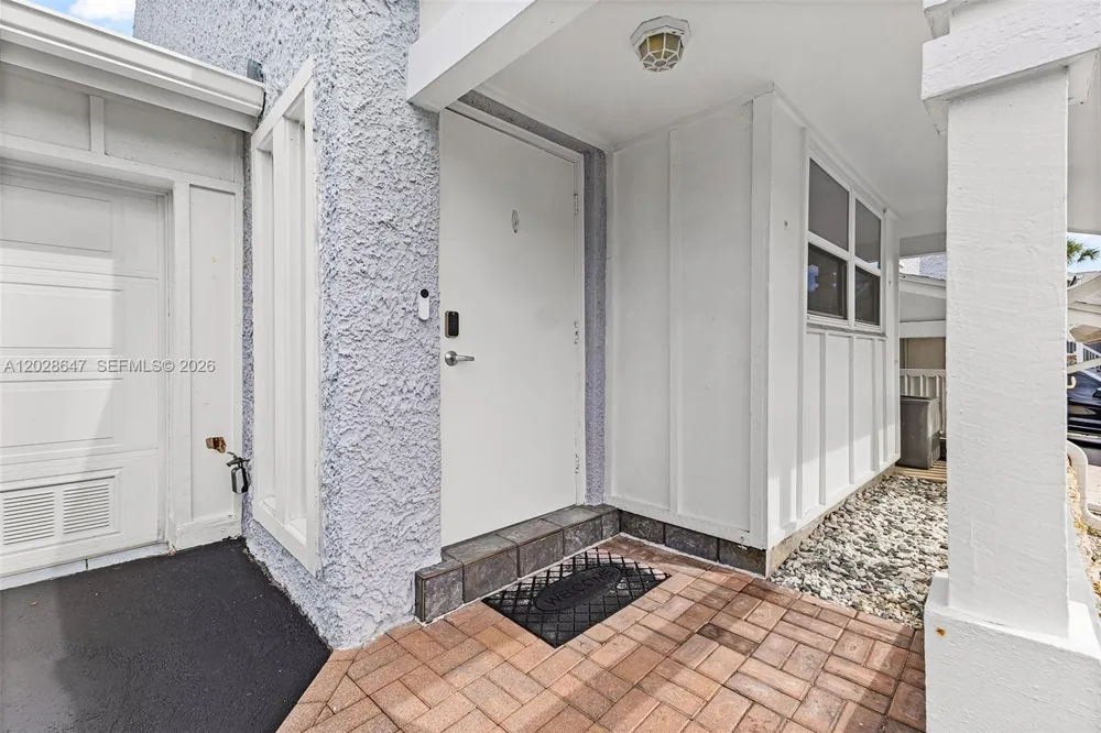8 watercolor way Naples, FL 34113