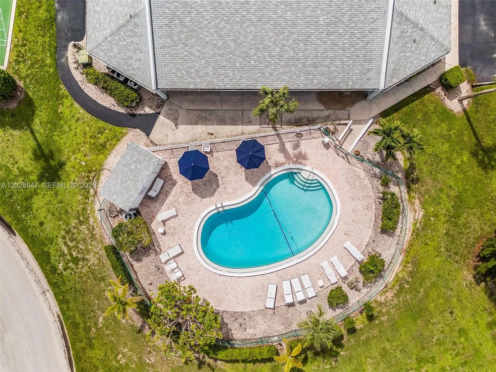 8 watercolor way Naples, FL 34113