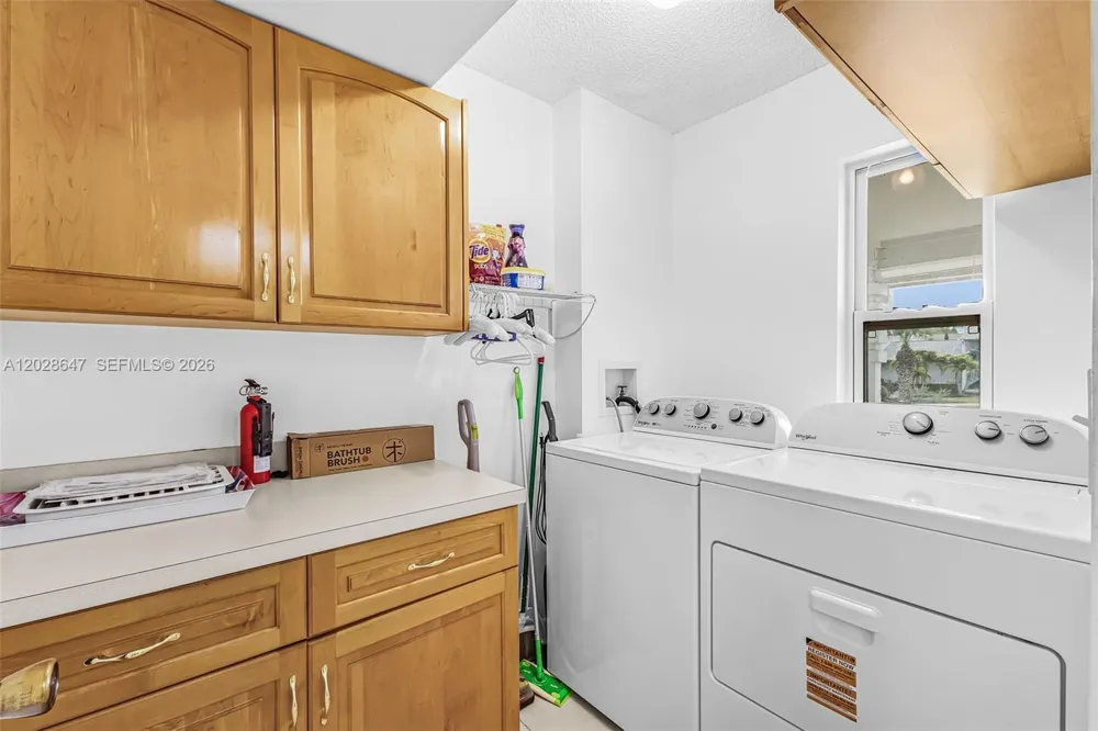 8 watercolor way Naples, FL 34113