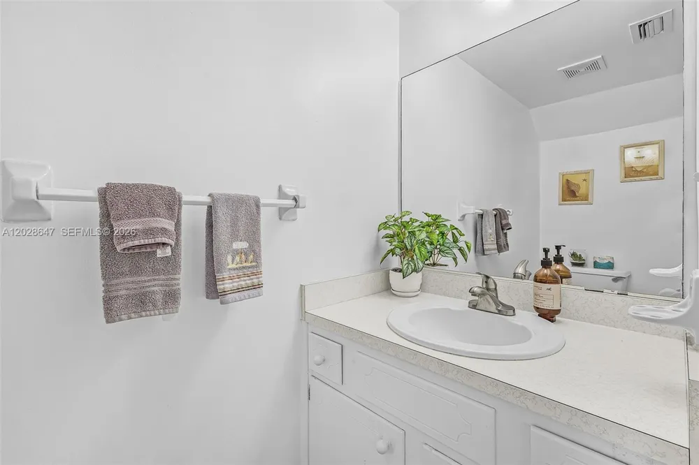 8 watercolor way Naples, FL 34113