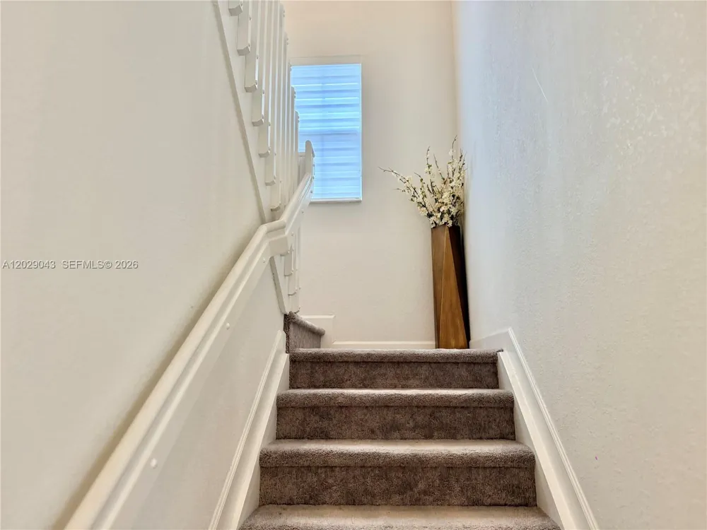2462 NW 131st Cir Miami, FL 33167