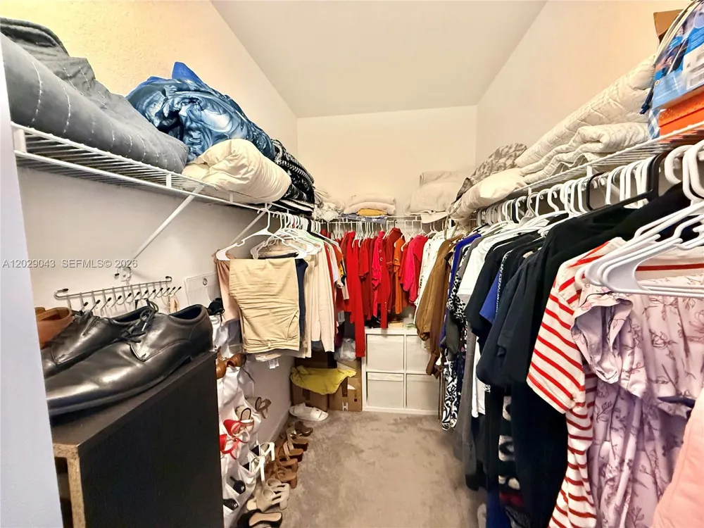 2462 NW 131st Cir Miami, FL 33167