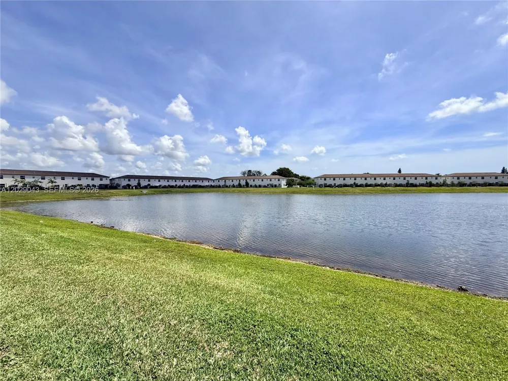 2462 NW 131st Cir Miami, FL 33167