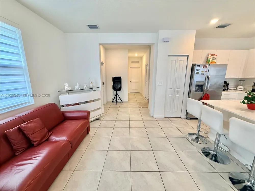2462 NW 131st Cir Miami, FL 33167